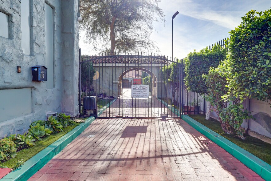 More Photos Of ,  Unknown For Sale