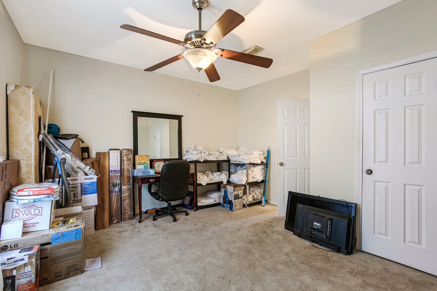 More Photos Of 7418 Chef Menteur Hwy, New Orleans Hotel For Sale