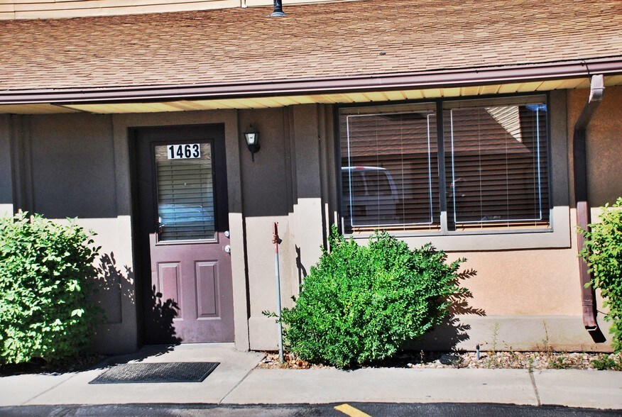More Photos Of 1455-1463 W Center St, Orem Showroom For Lease