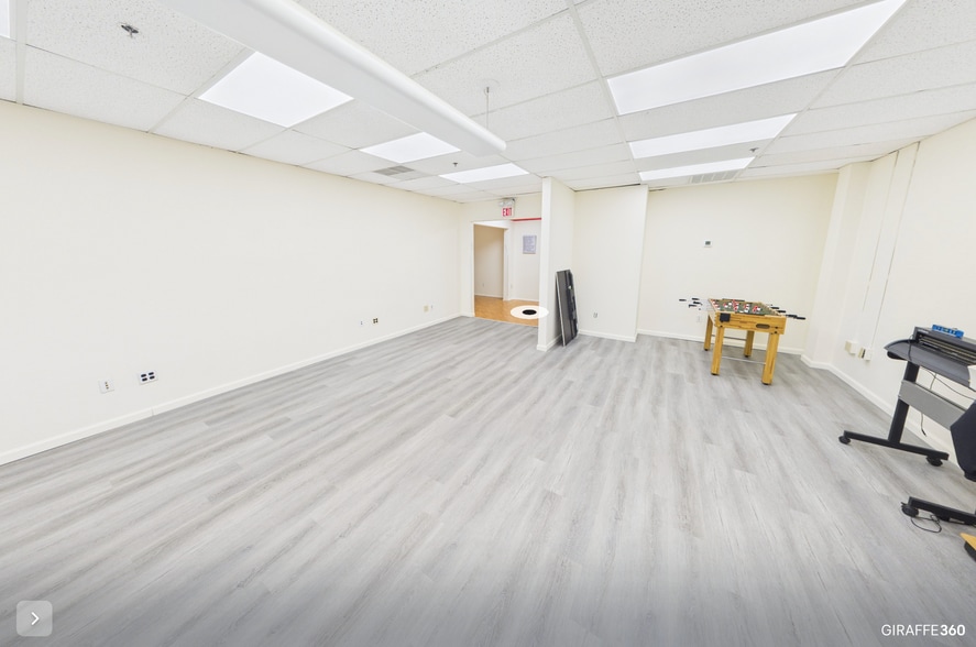 More Photos Of 30 Industrial Ave, Mahwah Industrial For Sale