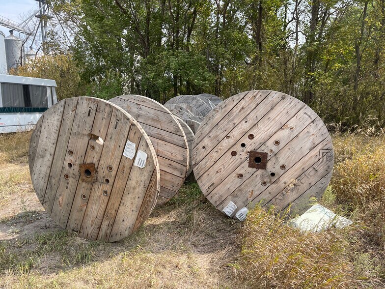 More Photos Of 203 Whinery, Binford Casino For Sale