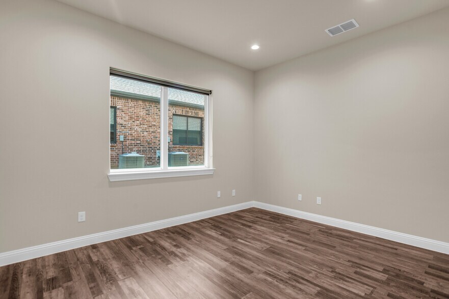 More Photos Of 2601 Little Elm Pky, Little Elm Medical For Lease