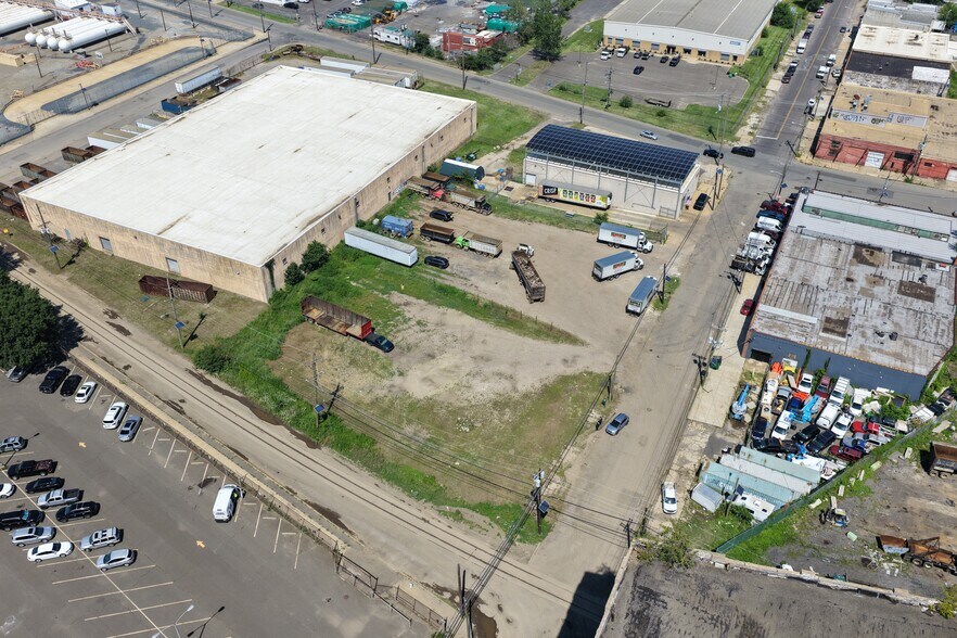 More Photos Of 135 Kaighns Ave, Camden Land For Lease