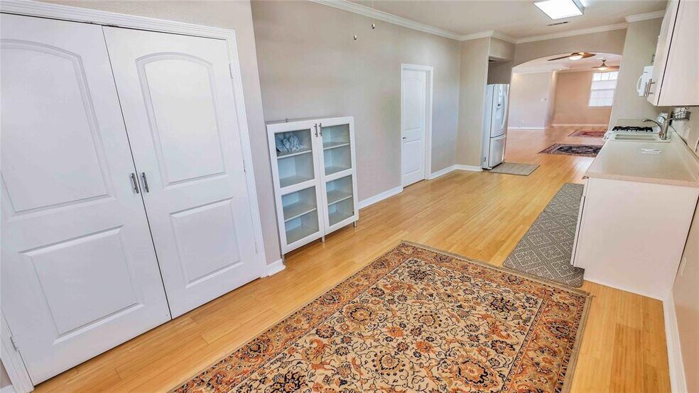 More Photos Of 4513 Nolda St, Houston Office Residential For Sale