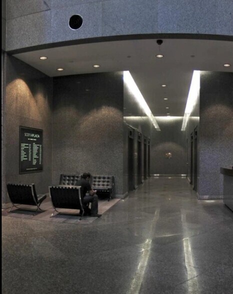 More Photos Of 100 Yonge St, Toronto Office For Lease