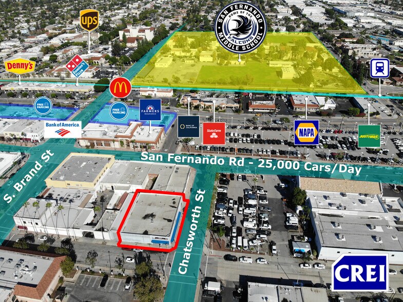 More Photos Of 215 Chatsworth Dr, San Fernando Freestanding For Lease