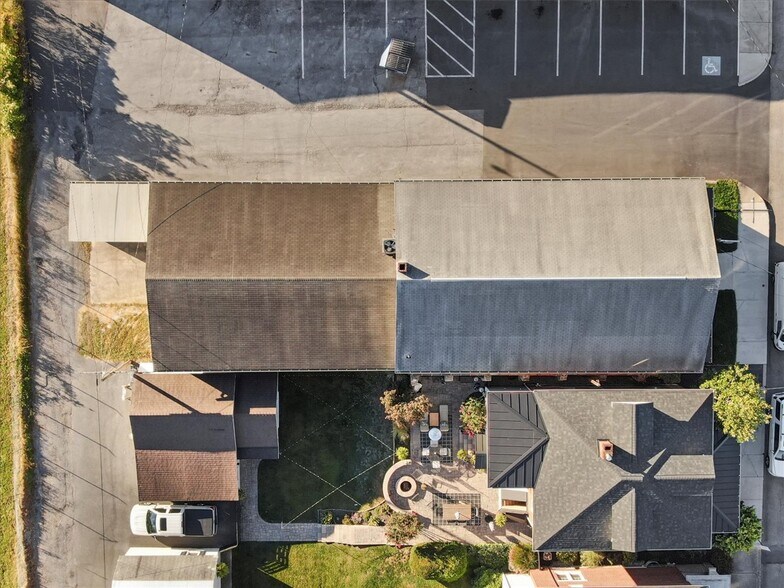 More Photos Of 128 W 3rd St, Waynesboro Freestanding For Sale