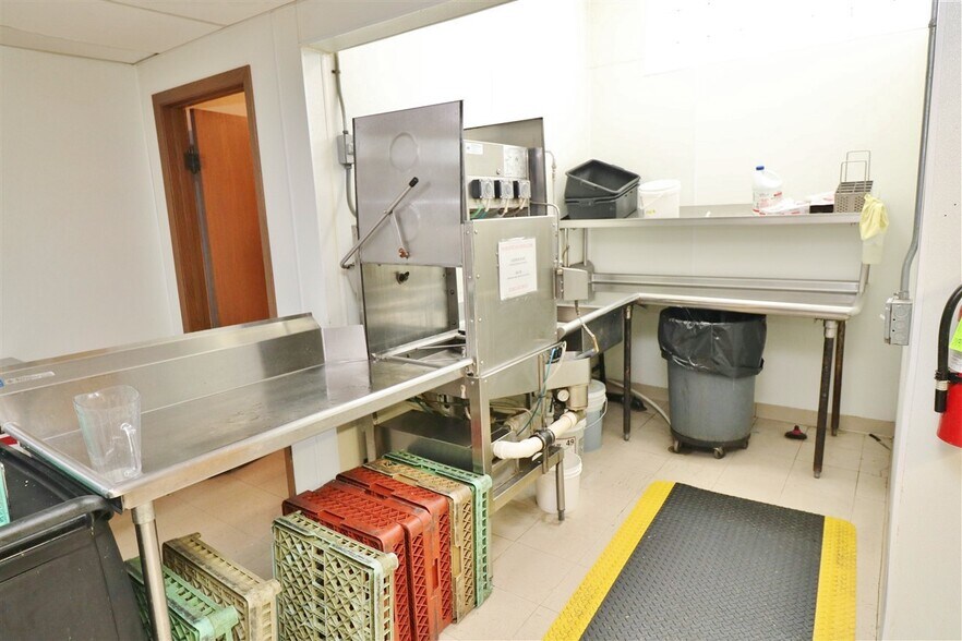 More Photos Of 121 S Main St, Tioga Restaurant For Sale