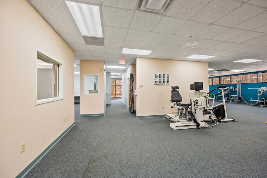 More Photos Of 257 W Kings Hwy, Eden Medical For Sale