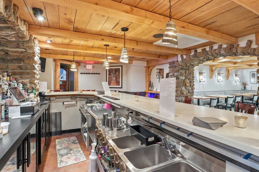More Photos Of 1 E Church St, Fairport Restaurant For Sale