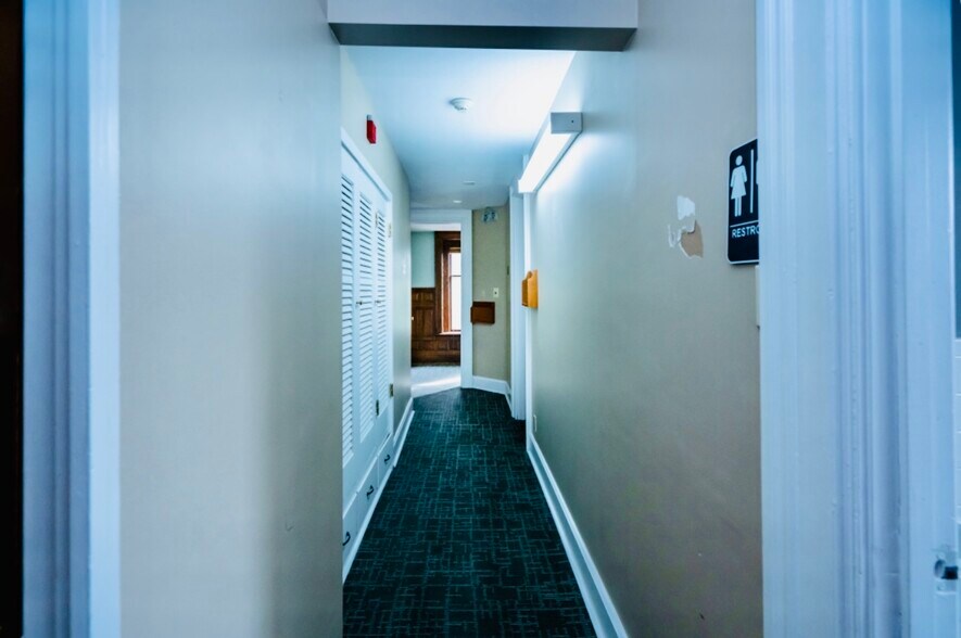 More Photos Of 3911 Main St, Buffalo Medical For Sale