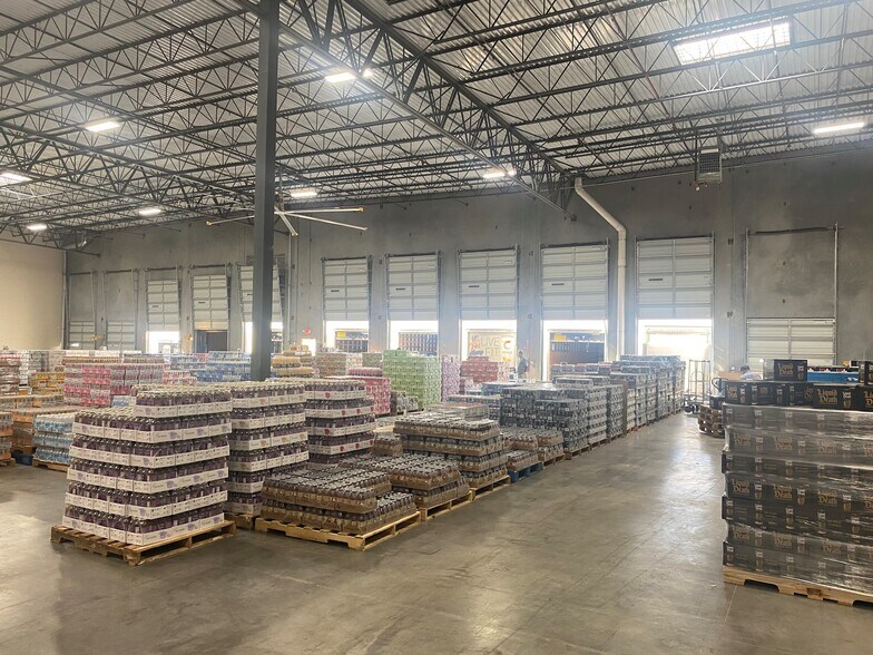 More Photos Of 2515 N Belt Line Rd, Grand Prairie Warehouse For Lease