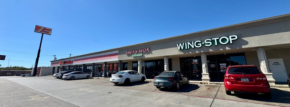 More Photos Of 6730-6750 Forest Hill Dr, Forest Hill Freestanding For Lease