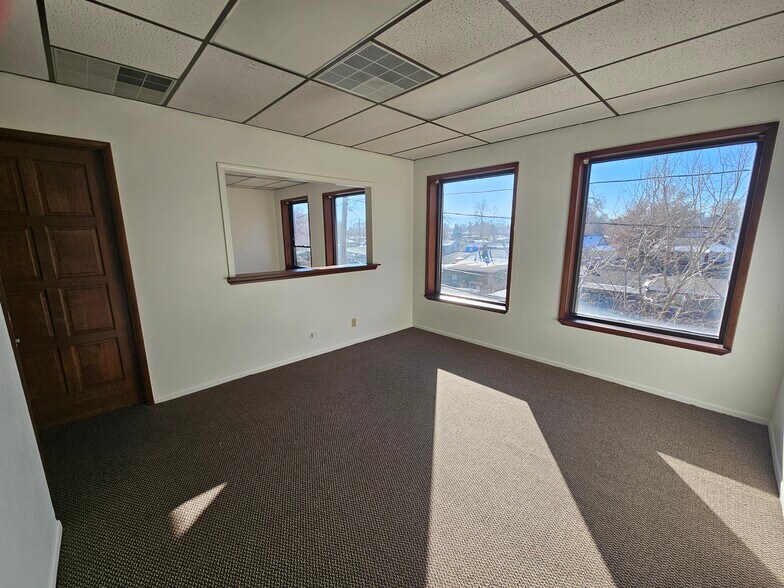 More Photos Of 550 E Plumb Ln, Reno Loft Creative Space For Sale