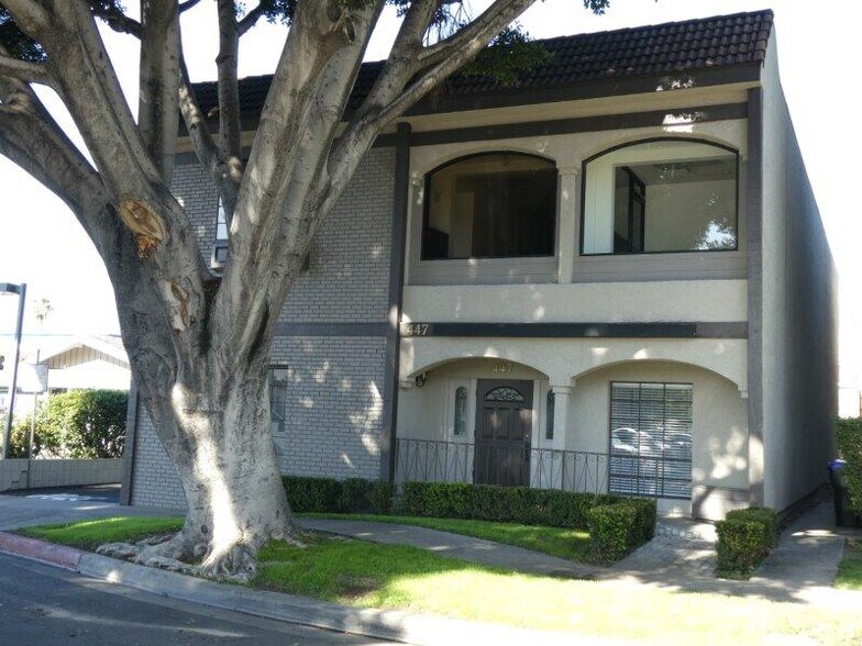 More Photos Of 447 W Burchett St, Glendale Office For Sale
