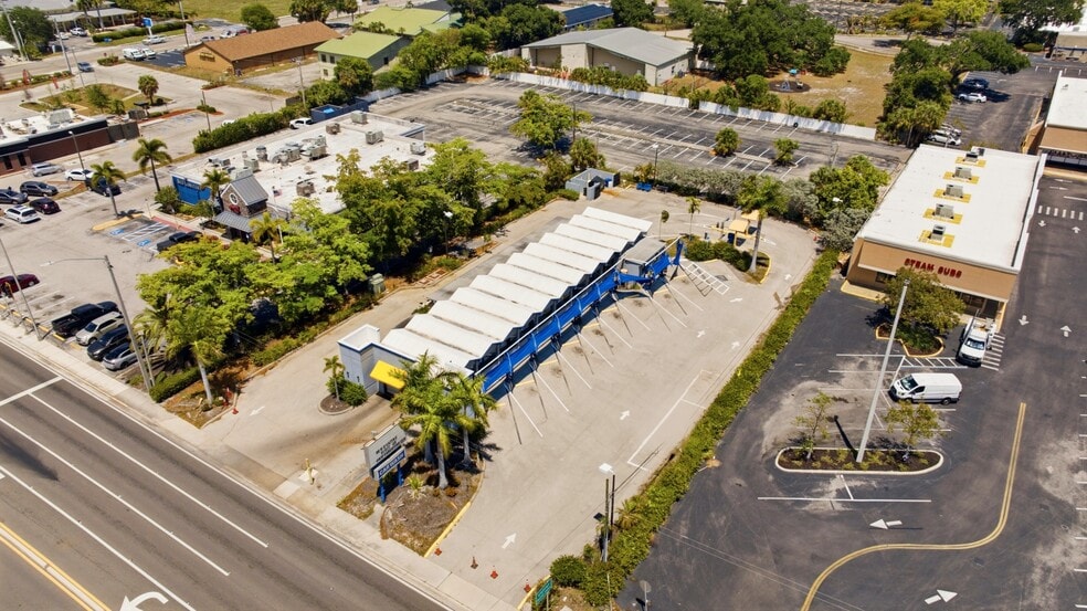 Primary Photo Of 3821 Cleveland Ave, Fort Myers Carwash For Sale