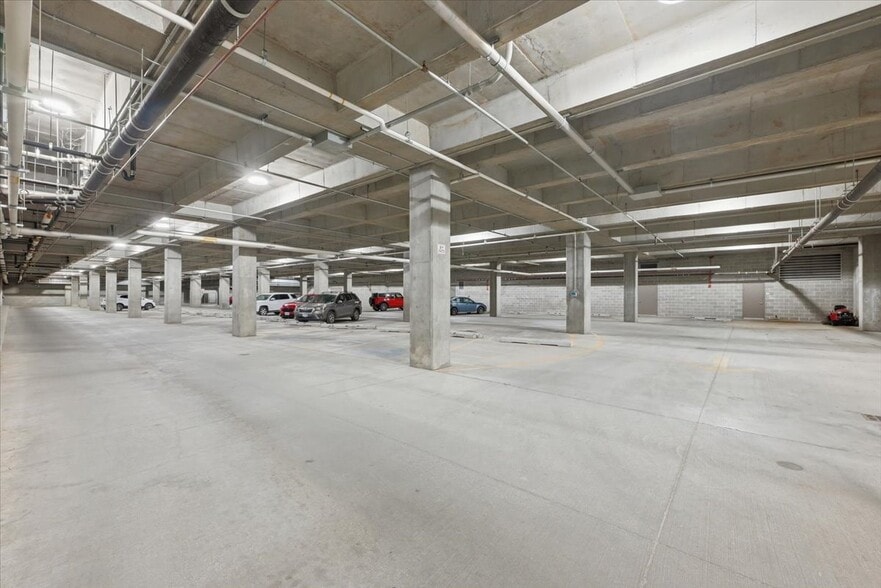 More Photos Of 1250 Capitol Avenue, Omaha Manufacturing For Sale
