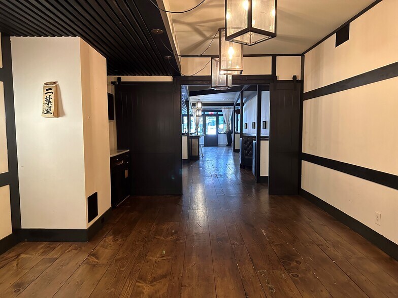 More Photos Of 162 Orchard St, New York Apartments For Lease