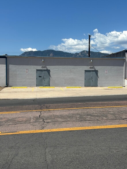 Primary Photo Of 3025 Delta Dr, Colorado Springs Service For Lease