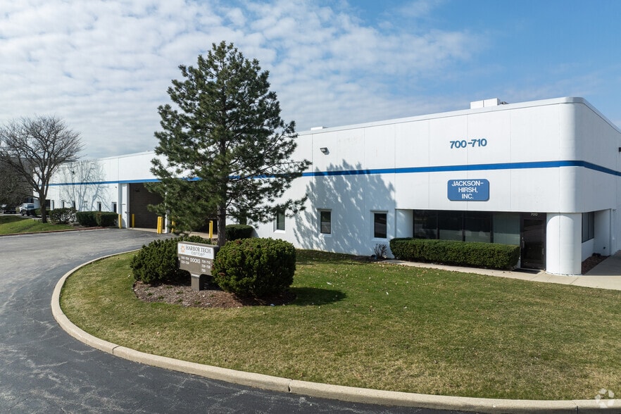 Primary Photo Of 700-730 Anthony Trl, Northbrook Warehouse For Lease