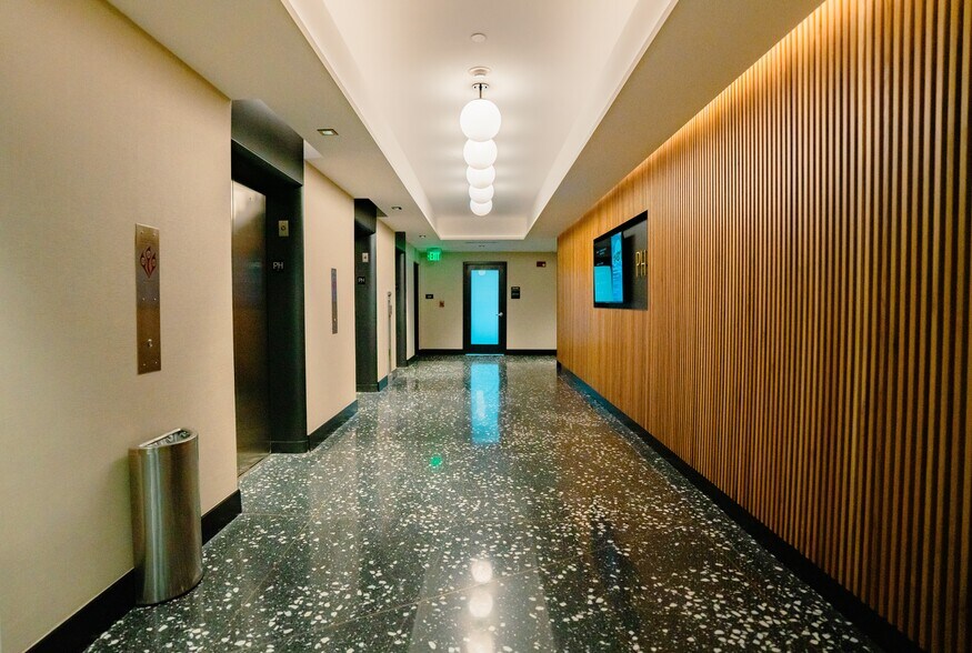 More Photos Of 401-407 Lincoln Rd, Miami Beach Office For Lease