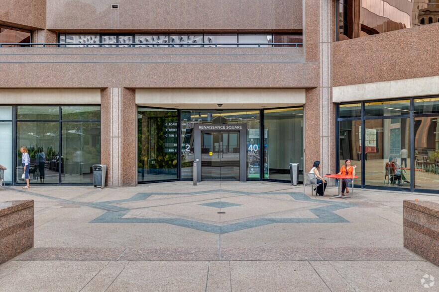 More Photos Of 2 N Central Ave, Phoenix Office For Lease