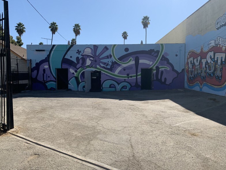 More Photos Of 5119 W Sunset Blvd, Los Angeles General Retail For Lease