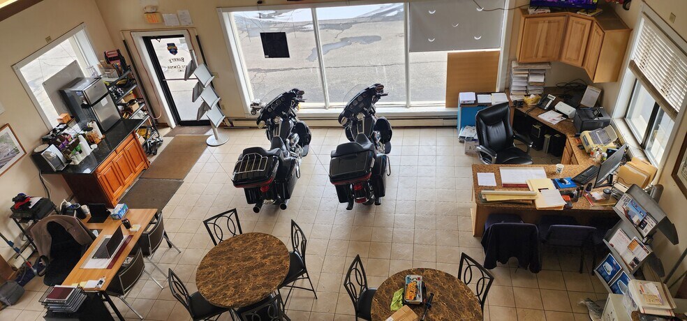 More Photos Of 4579 Lake Rd S, Brockport Auto Dealership For Lease