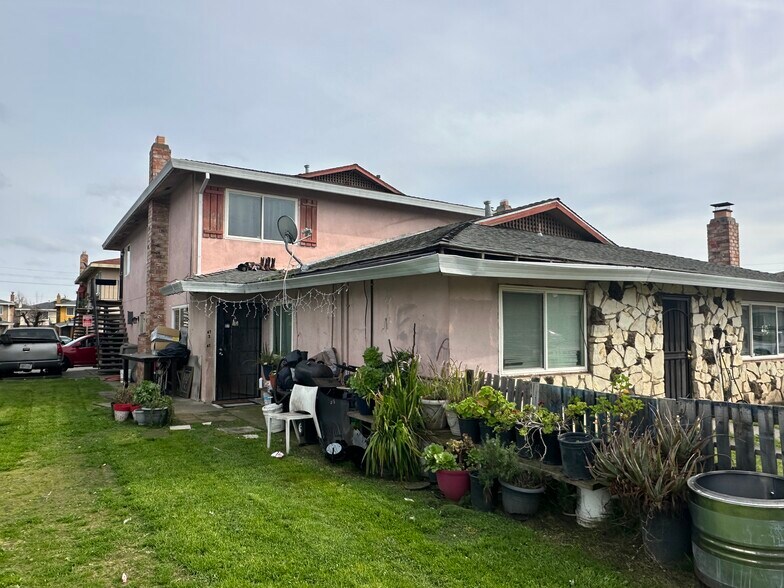 More Photos Of 67 Nedra Ct, Sacramento Apartments For Sale