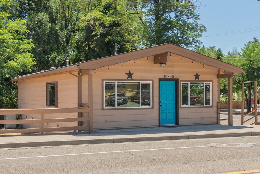 More Photos Of 30890 CA-3, Weaverville Office For Sale