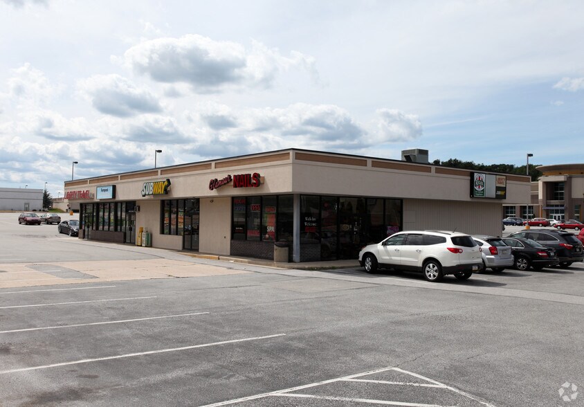 More Photos Of 351-425 Loucks Rd, York Unknown For Lease