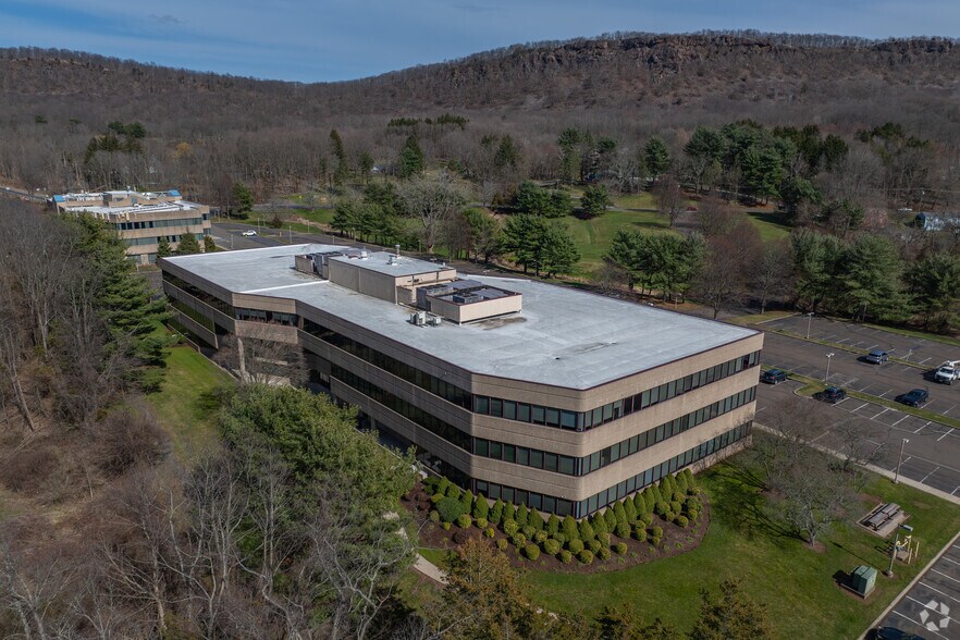 More Photos Of 530 Preston Ave, Meriden Unknown For Lease