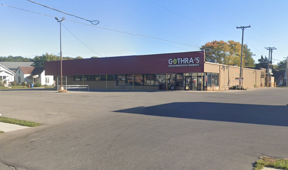 More Photos Of 824 N 3rd St, Logansport Supermarket For Lease
