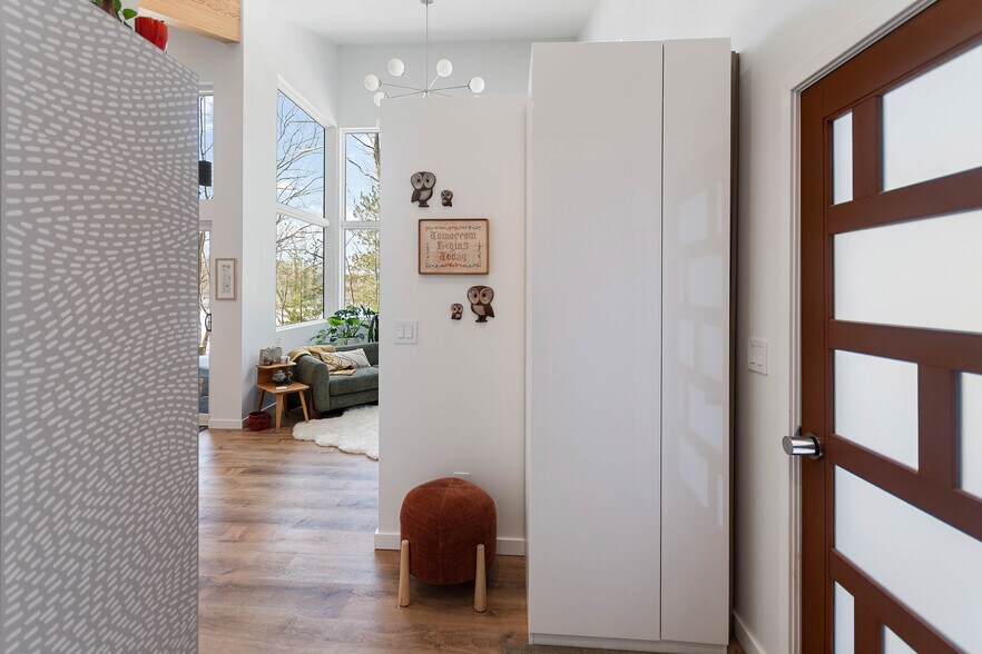 More Photos Of 7103 Lake View Rdg, Lake Ann Hospitality For Sale