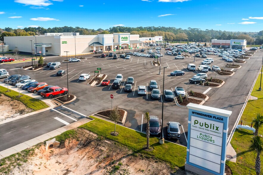 More Photos Of 11040 Navarre Pky, Navarre Storefront For Lease