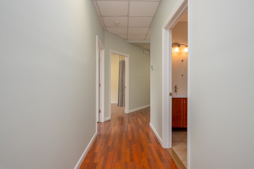 More Photos Of 516 NY-303, Orangeburg Medical For Lease
