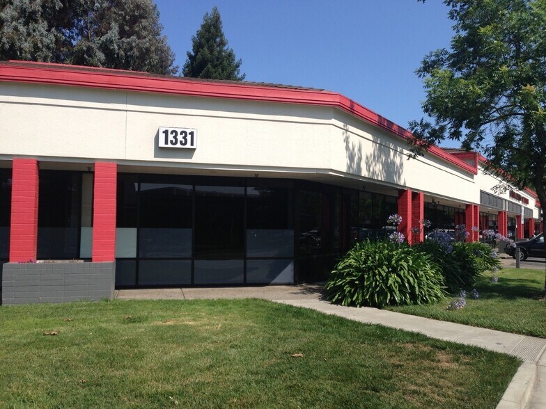 Primary Photo Of 1331 Guerneville Rd, Santa Rosa Unknown For Lease