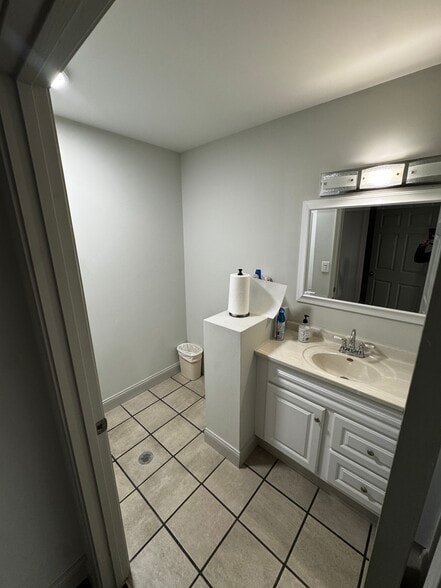 More Photos Of 6128 Madison Ave, Berkeley Industrial For Sale