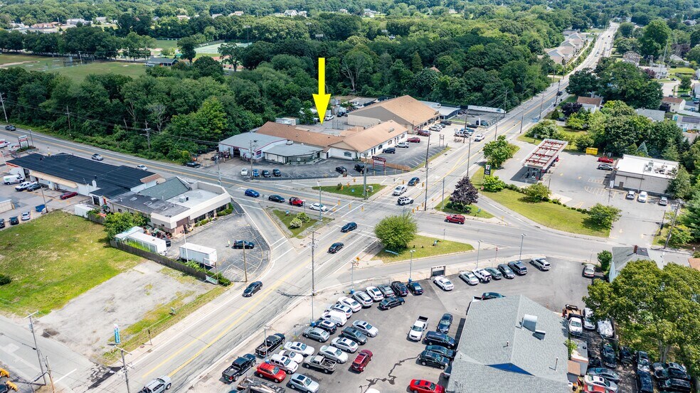 More Photos Of 2077 W Shore Rd, Warwick Freestanding For Sale
