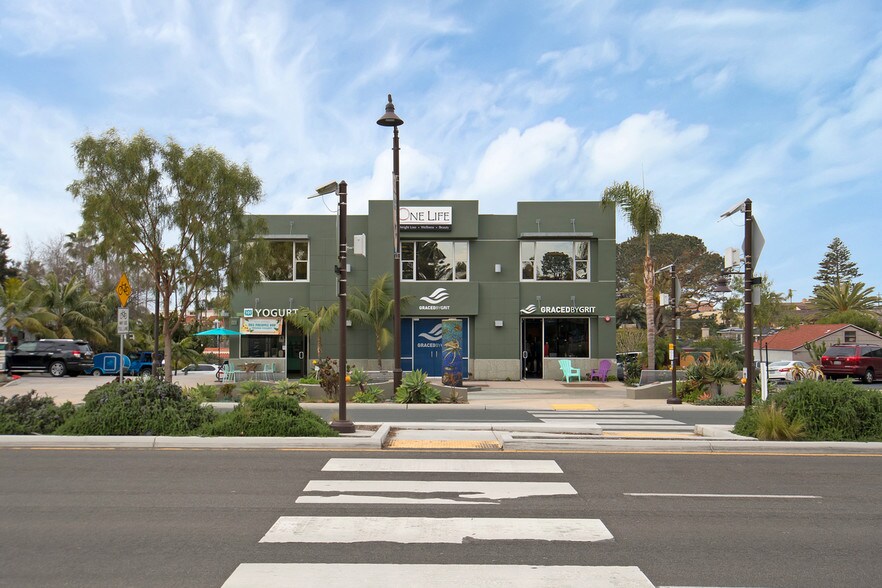 More Photos Of 153 N Highway 101, Solana Beach Storefront Retail Office For Lease