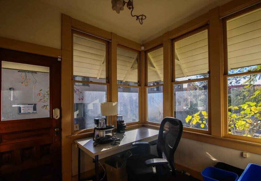 More Photos Of 253-255 S Marengo Ave, Pasadena Office For Lease