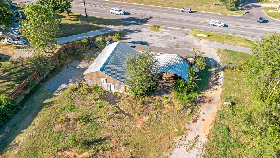 More Photos Of 11944 NE 23rd St, Choctaw Auto Repair For Sale