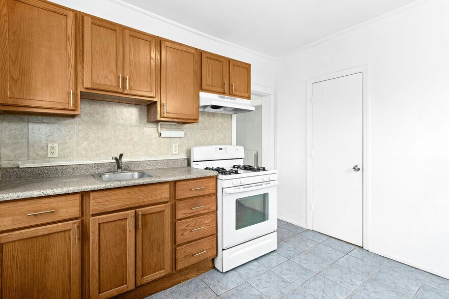 More Photos Of 162 W 2nd Ave, Roselle Self Storage For Sale