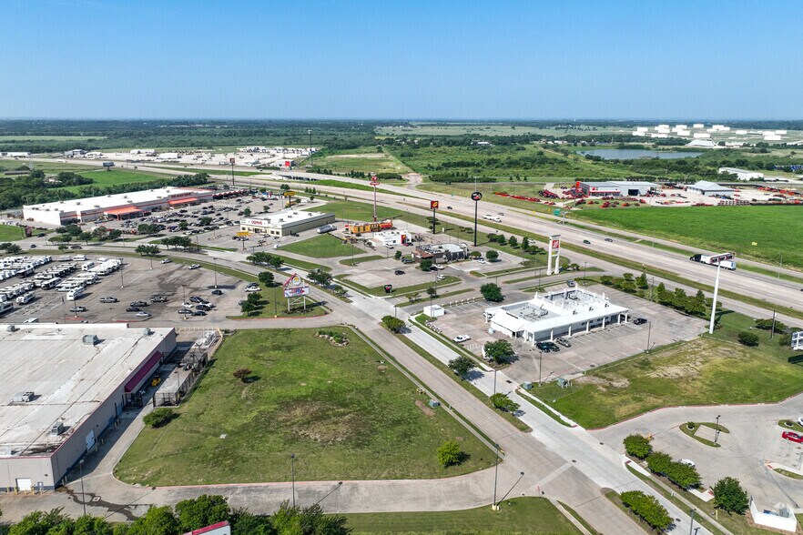 More Photos Of 097 U.S. 287 Hwy, Corsicana Land For Sale