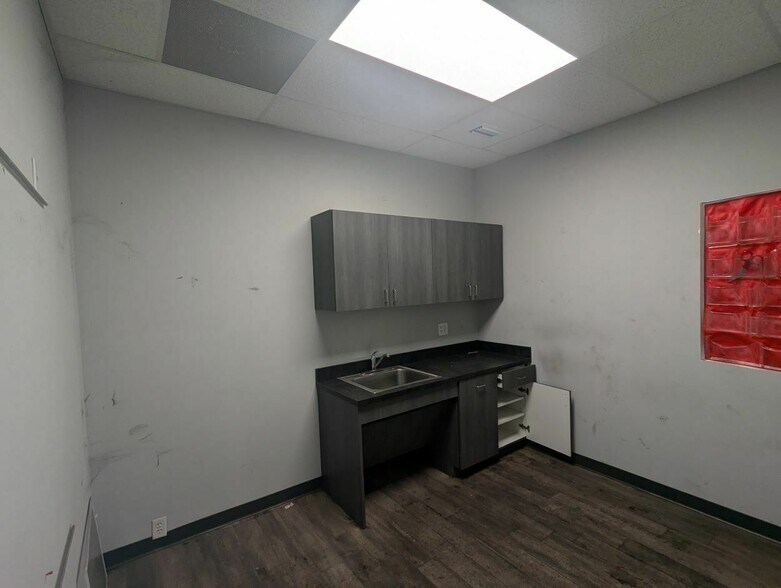 More Photos Of 2920 ALT US 27, Sebring Service For Lease