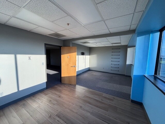 More Photos Of 610 E Walnut St, Evansville Office For Sale