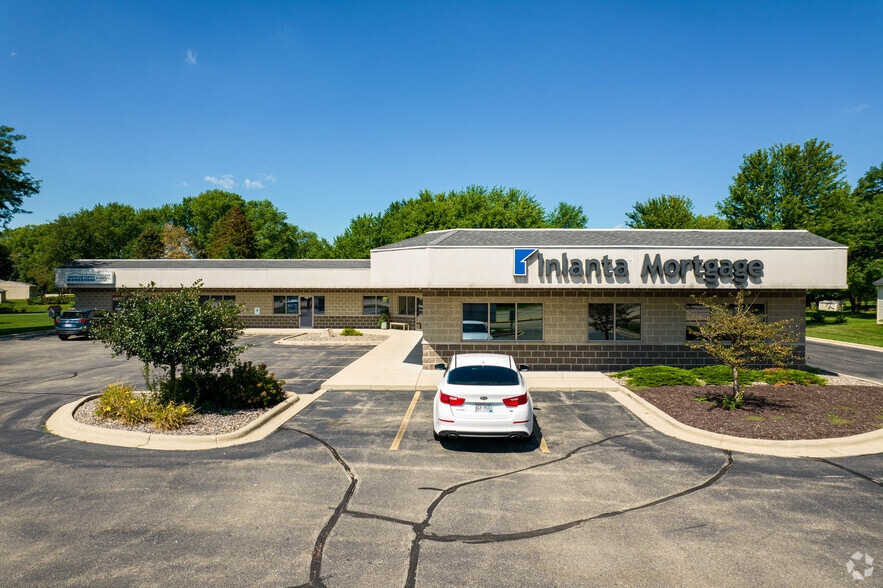 More Photos Of 4407 Milton Ave, Janesville Loft Creative Space For Sale