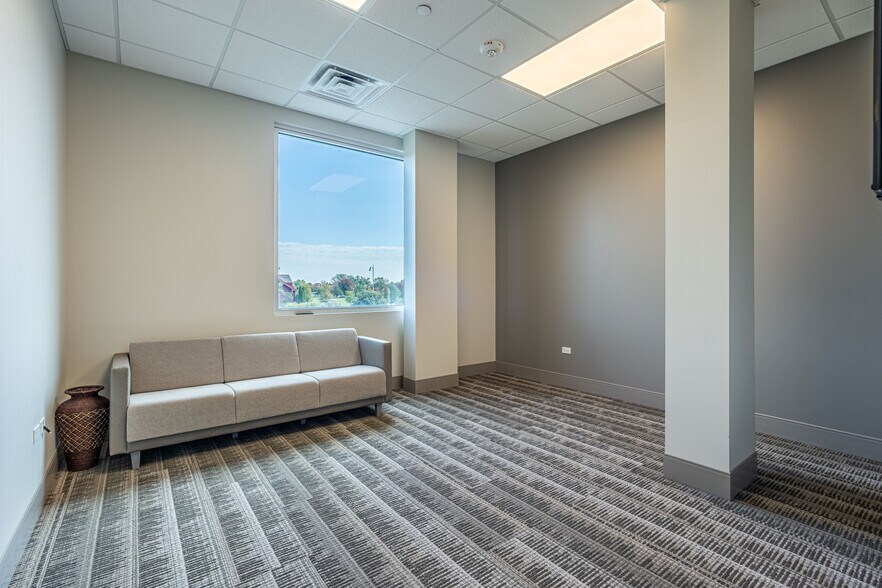 More Photos Of 10120 Calumet Ave, Munster Medical For Lease