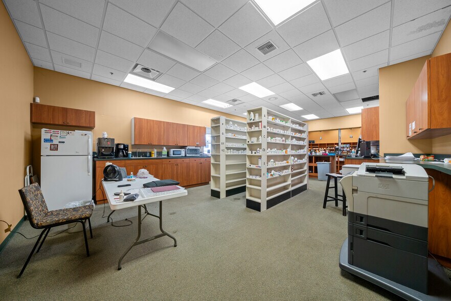 More Photos Of 2500 Citrus Blvd, Leesburg Medical For Sale