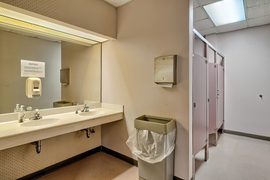 More Photos Of 13 Harbison Way, Columbia Medical For Sale